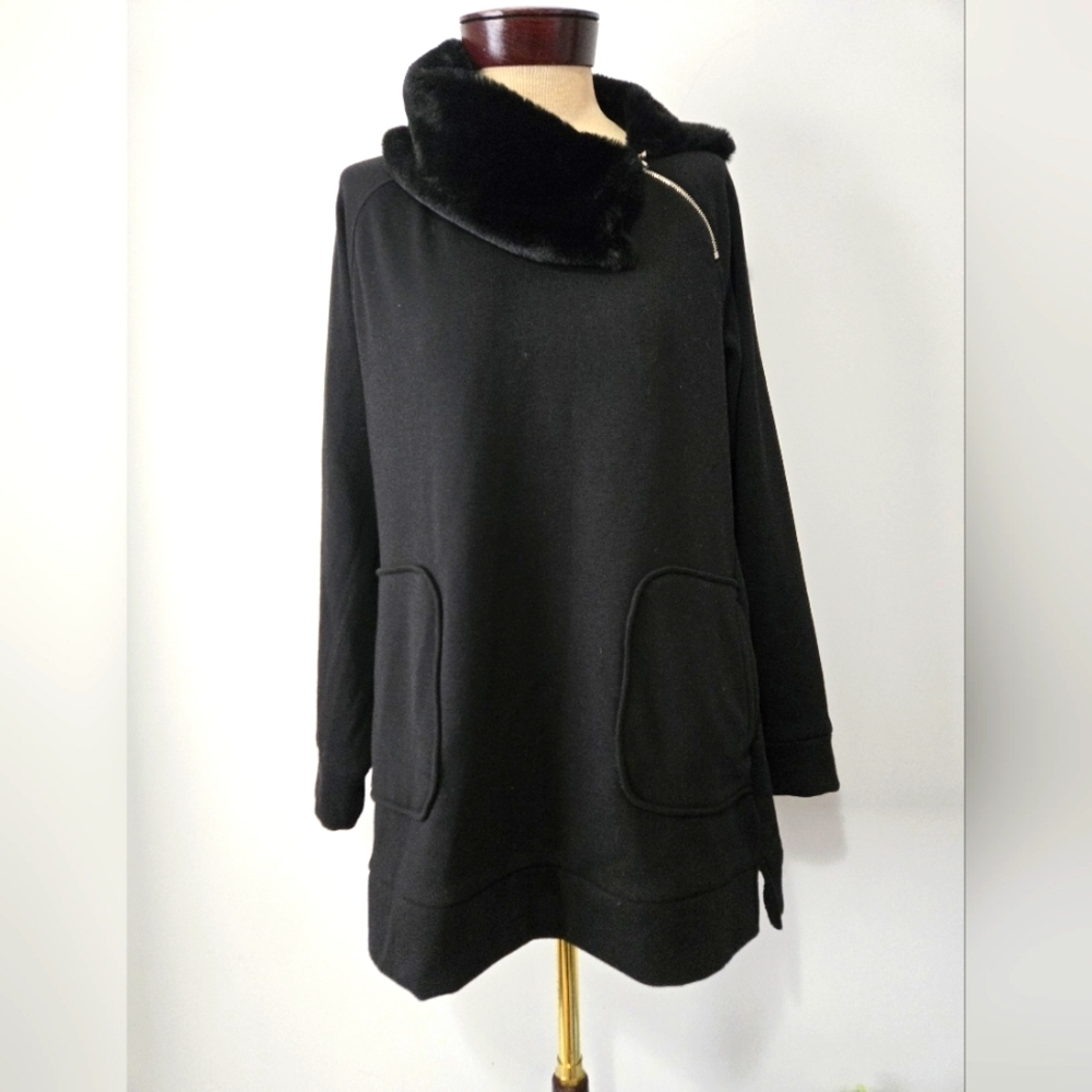 JEANNE PIERRE sweater jacket/ poncho with faux fur collar and SOFT lining. Large